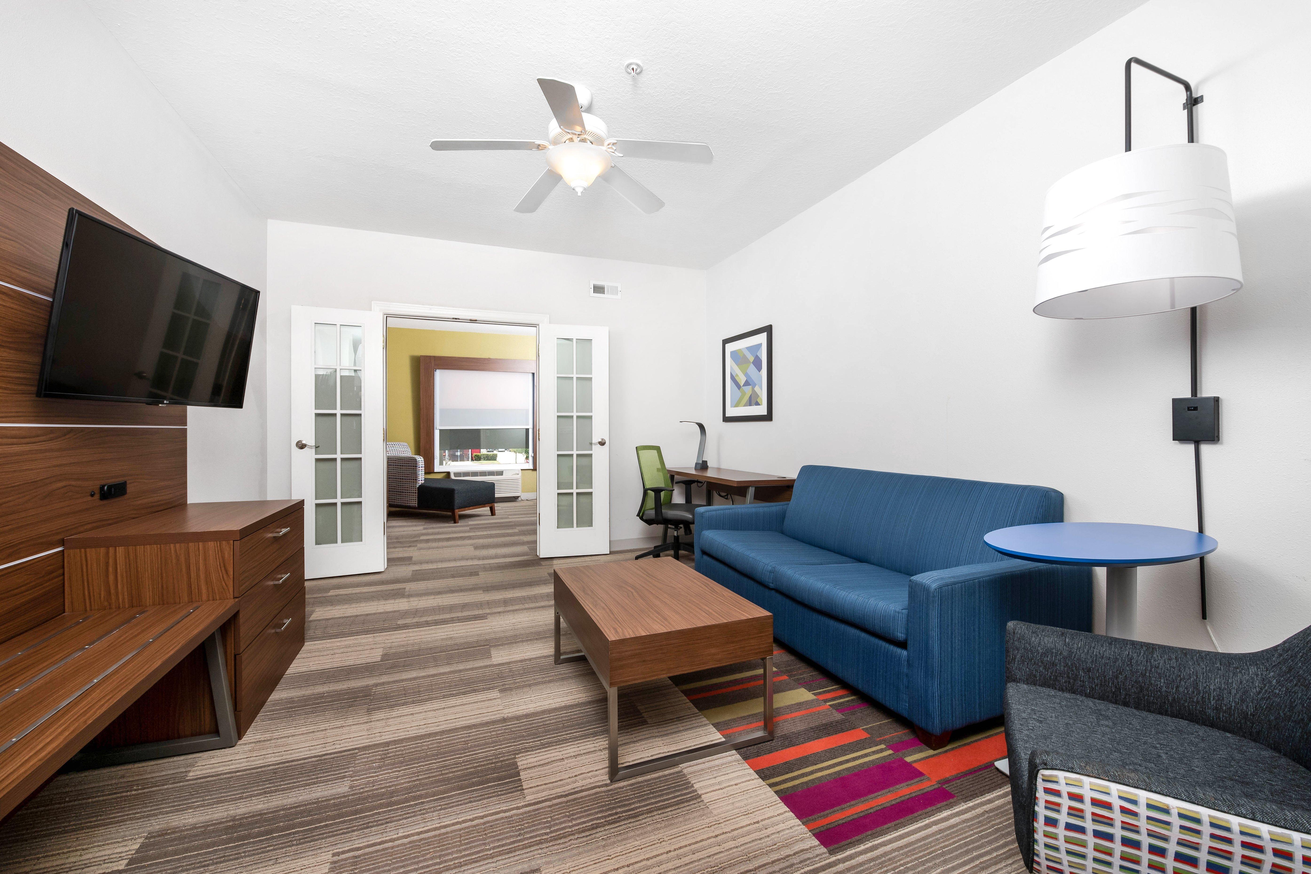 Holiday Inn Express Hotel And Suites Conroe By Ihg Екстериор снимка